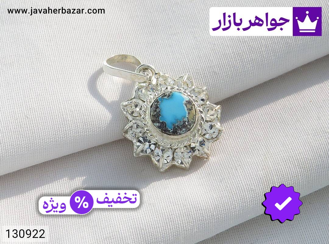 مدال نقره فیروزه نیشابوری جذاب زنانه