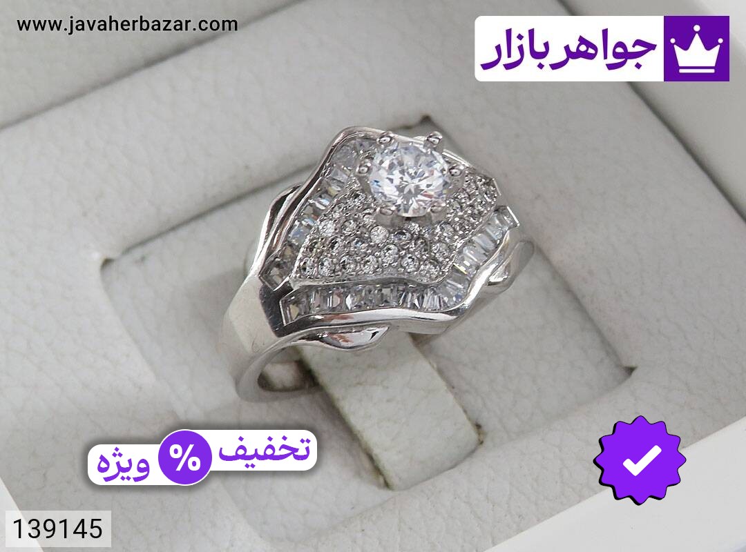 انگشتر نقره سولیتر طرح ترنم زنانه