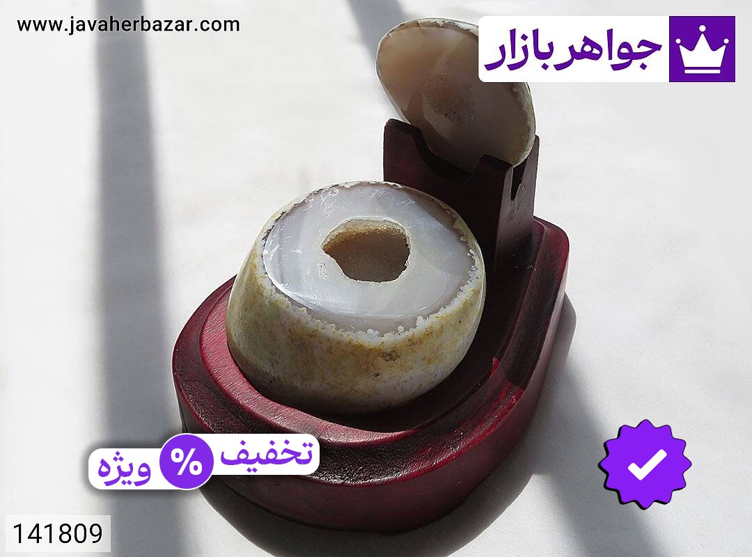 تندیس عقیق تندیس عقیق ژئود لوکس بر پایه چوب ی