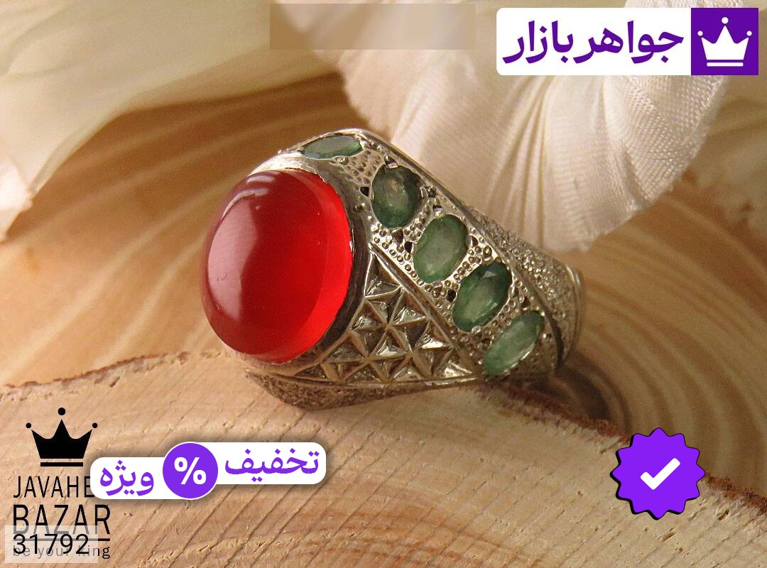 انگشتر عقیق یمنی و زمرد زامبیا مردانه دست ساز انگشتر نقره عقیق یمنی و زمرد زامبیا مردانه دست ساز