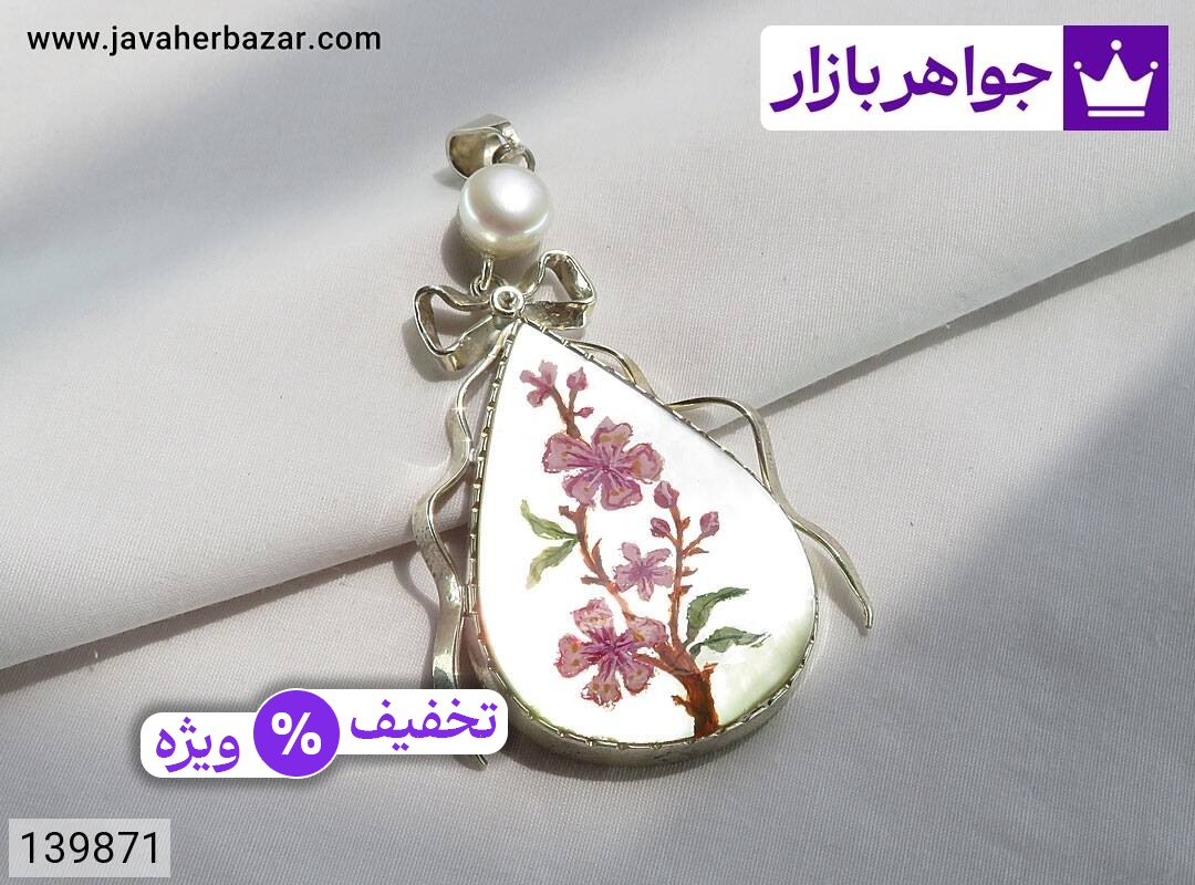 عکس گردنبند صدف سفید