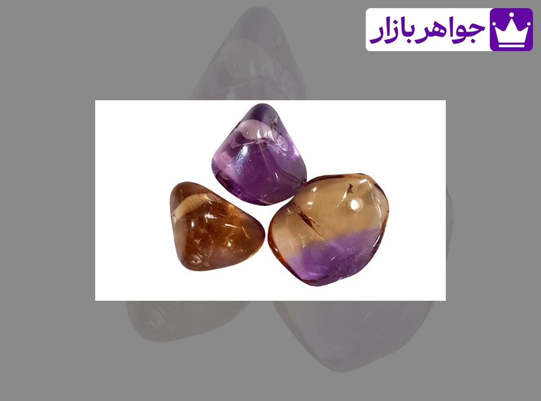 سنگ آمیترین و ویژگی های آن سنگ آمیترین در حقیقت نوعی کوارتز رنگی ماکروکریستالی بوده که در برخی از مناطق آن را با نام تریستین میشناسند