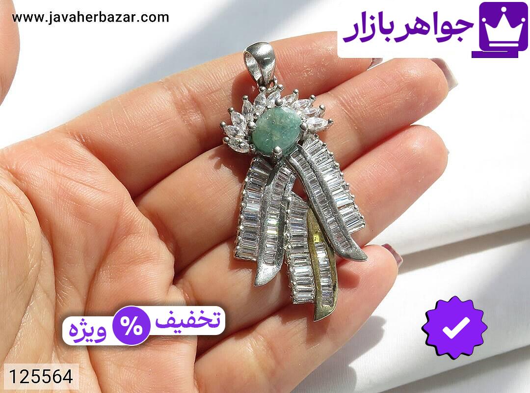تصویر 4 مدال زمرد زنانه با ضمانت اصالت جواهربازار عکس 4 مدال زمرد زنانه اصل جواهربازار – مدل منتخب و موجود برای خرید