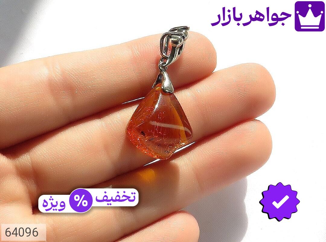تصویر 4 گردنبند کهربا نارنجی با ضمانت اصالت جواهربازار عکس 4 گردنبند کهربا نارنجی اصل جواهربازار – مدل منتخب و موجود برای خرید